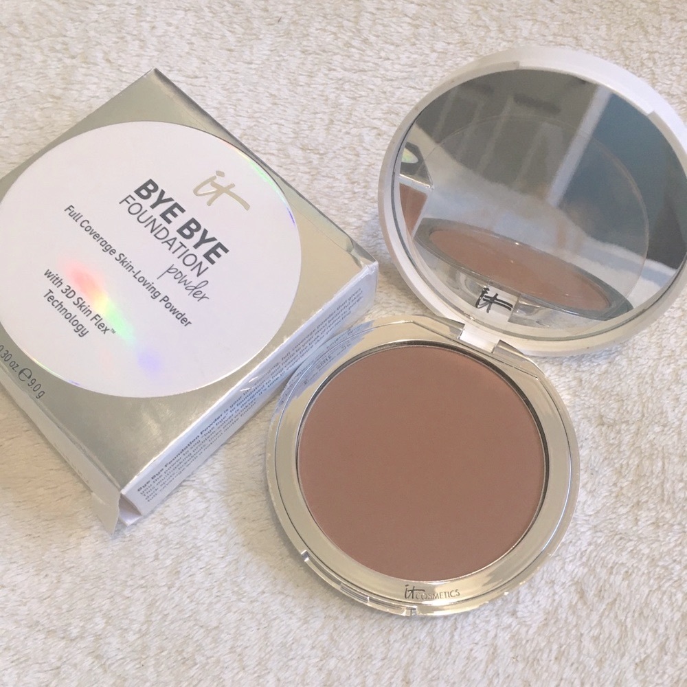 It Cosmetics Bye Bye Foundation Powder in Rich Honey BNIB